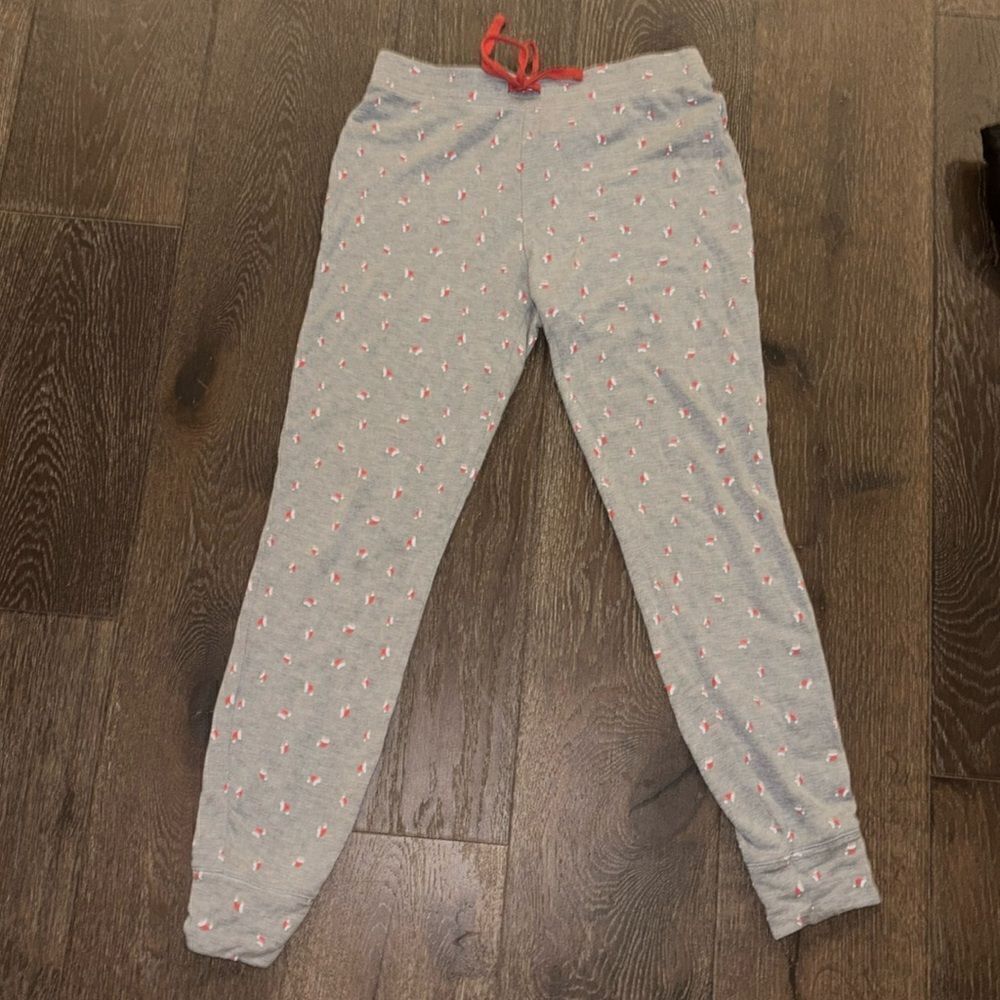 Novagratz Santa hat pajama pants size XS